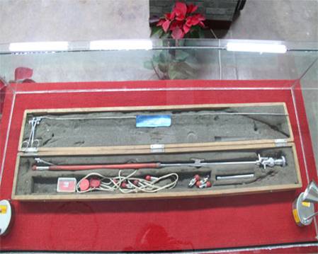 我国第一条wolf-schindler半曲式金属胃镜