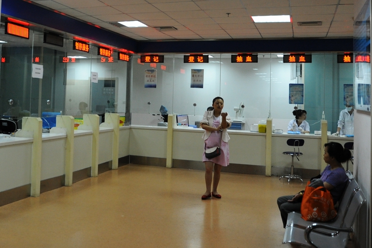 门诊就医环境2