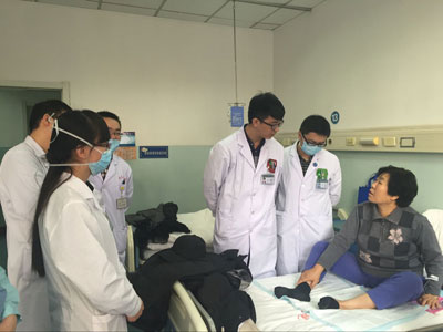 医生查房