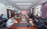 兰大二院召开党委理论学习中心组（扩大）学习会议