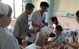 “情暖童心”——肿瘤中心为一名7岁患者提前庆祝“六一”儿童节
