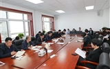 兰大二院召开党委理论学习中心组（扩大）学习会议