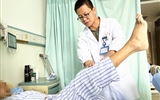 【新闻特写】仁心暖膝 妙手护行——兰大二院张小辉医生以温情与医术守护患者康复路